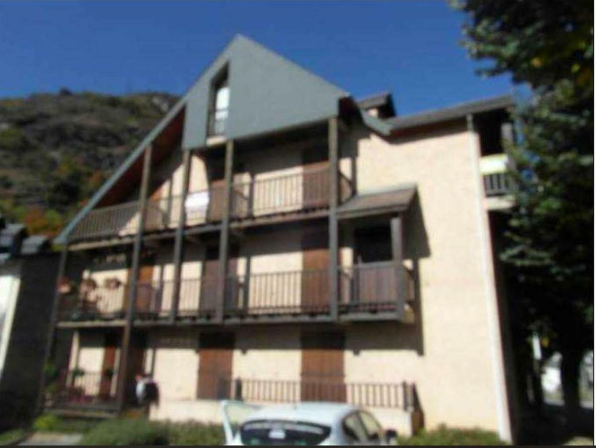 33 Boulevard Charles De Gaulle Bagneres-de-Luchon Экстерьер фото